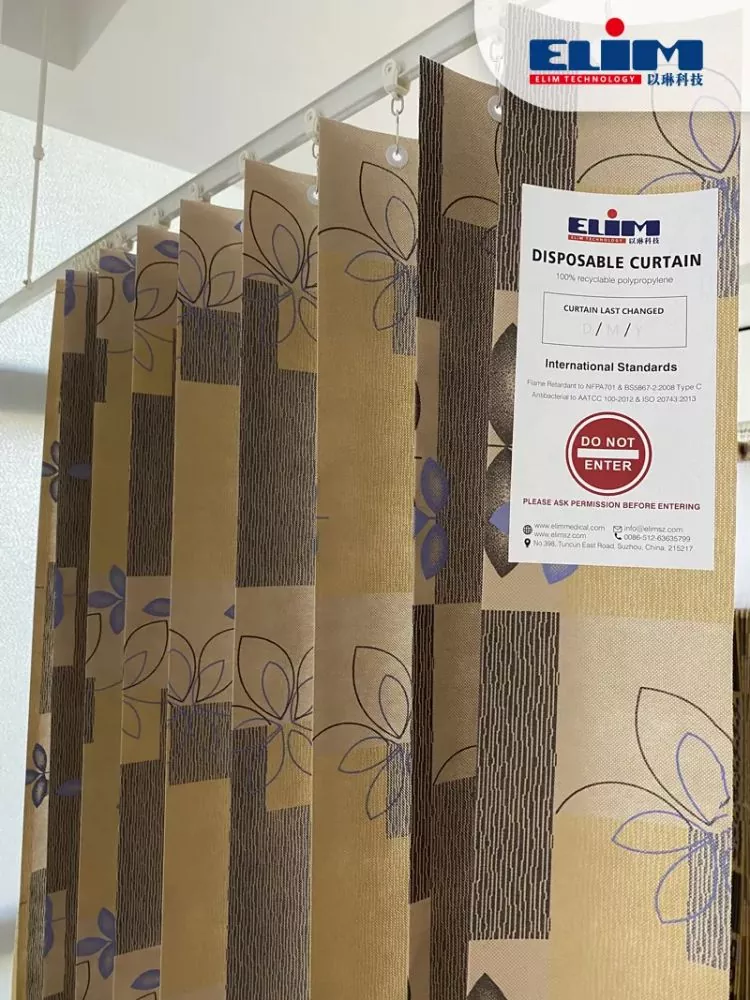 Cortina descartável de chama de padrão impressa